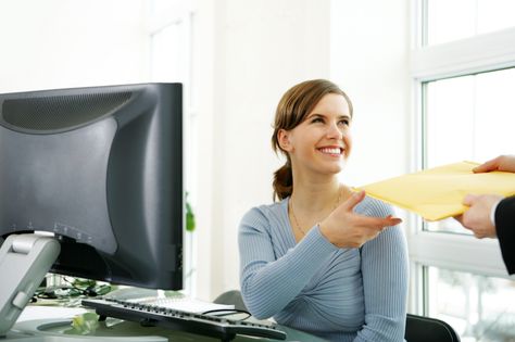 Choosing a courier service – what to consider